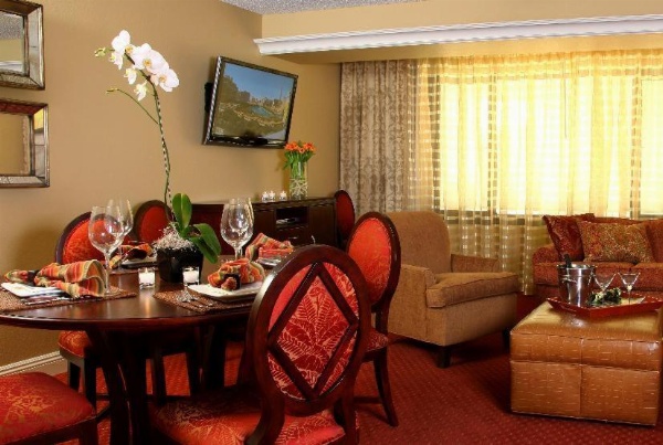 Jockey Club Suites image 22